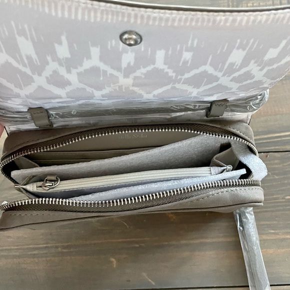 Stella and Dot purse. Brand New. Beautiful! - Picture 3 of 4